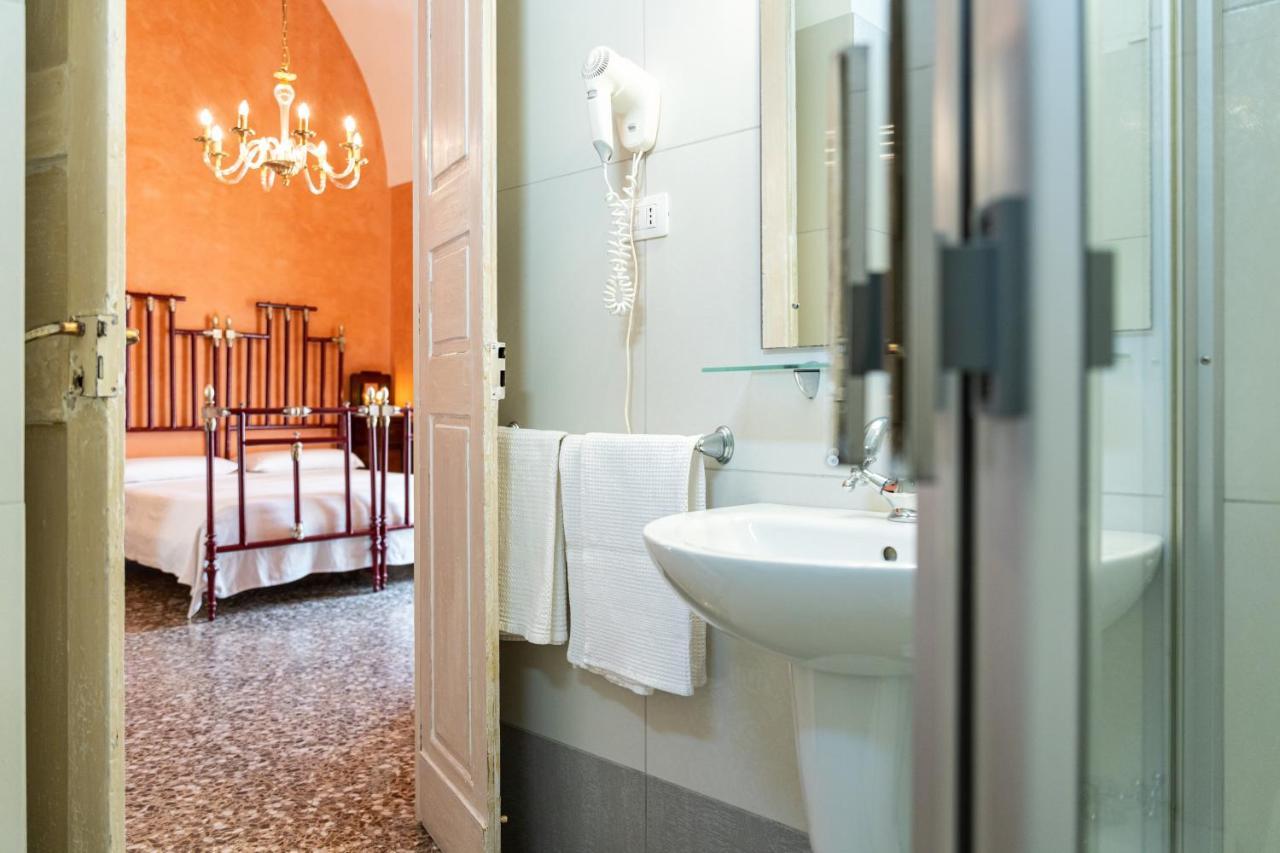 Palazzo Dante Bed & Breakfast Alliste Eksteriør bilde